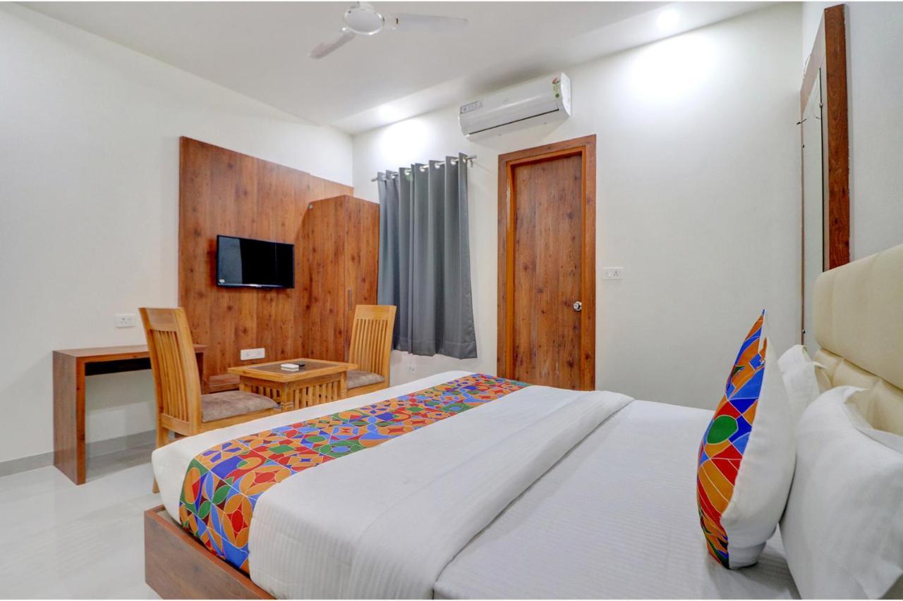 لاكناو Fabexpress The Regalia Inn المظهر الخارجي الصورة