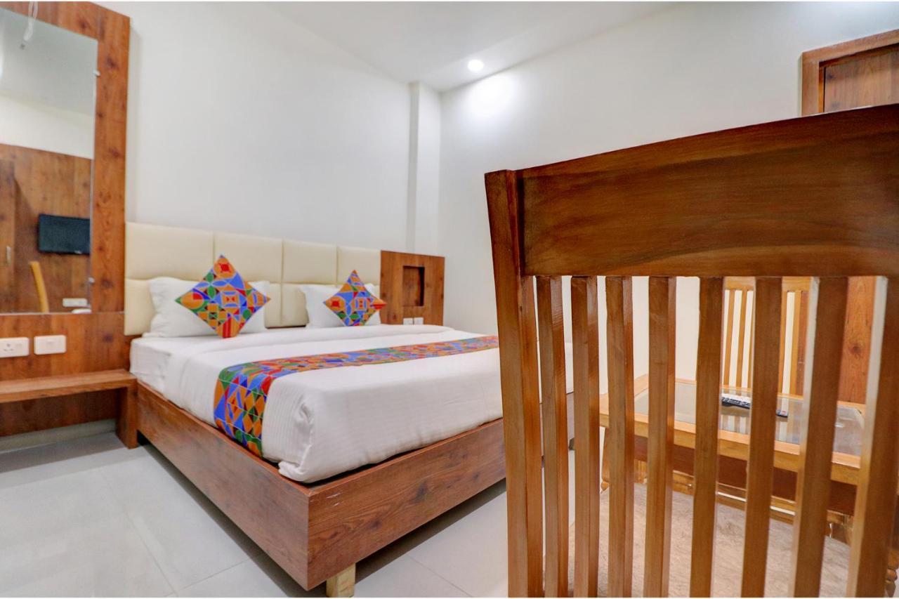 لاكناو Fabexpress The Regalia Inn المظهر الخارجي الصورة